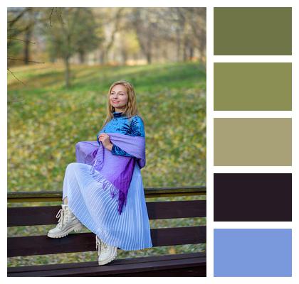 Autumn Clothes Scarf City Autumn Style Turtleneck Positive Woman Autumn Park Shawl Image